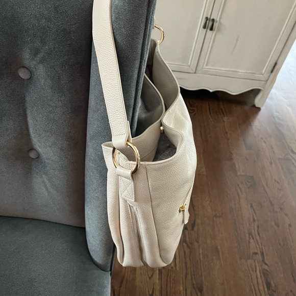 NEW NEVER USED. LAGGO Gorgeous leather bag. Never used. - Picture 2 of 10